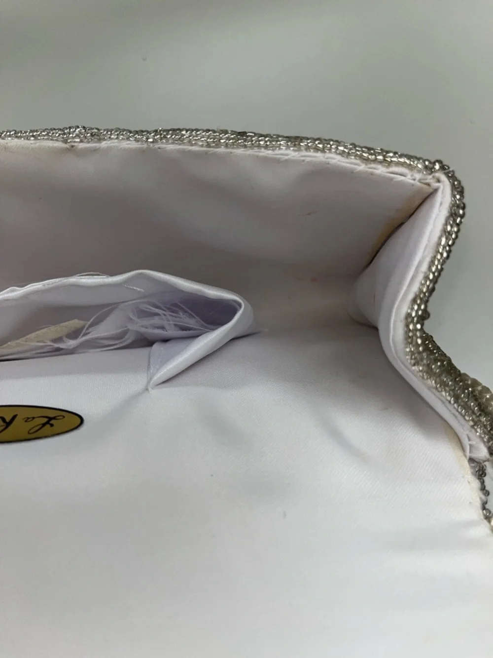 La Regale Silver Scallop Beaded Clutch / Shoulder Bag